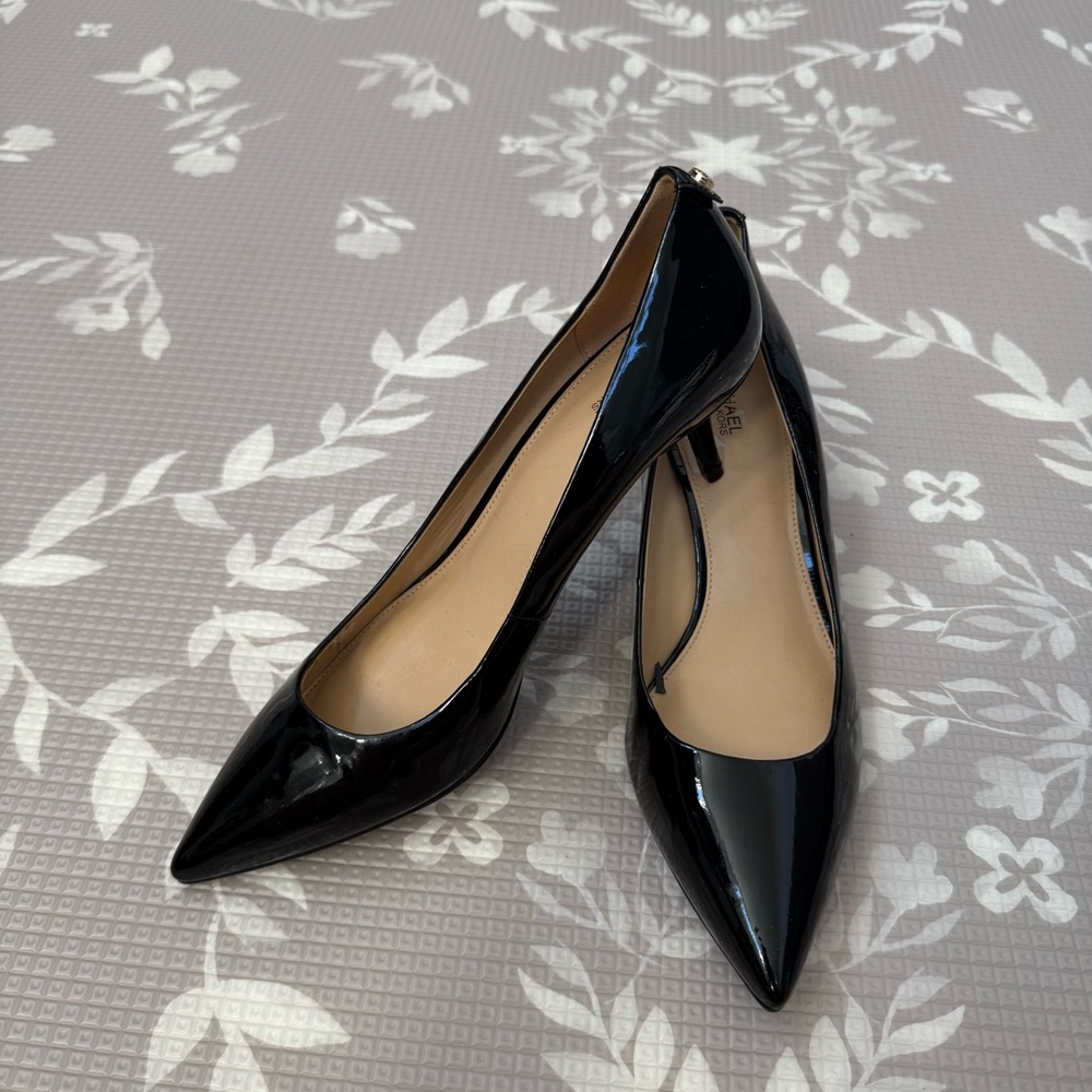 Michael Kors Kitten Heel Elegant Black Patent Leather Pumps